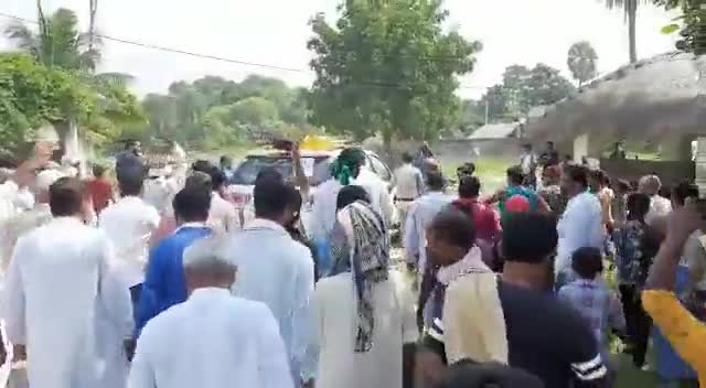 सर्वप्रिय जननेता श्री Tejashwi Yadav जी का कारवाँ निकल पड़ा है विजय की ओर!
आप भी साथ हो लें!
#तारापुर #उपचुनाव