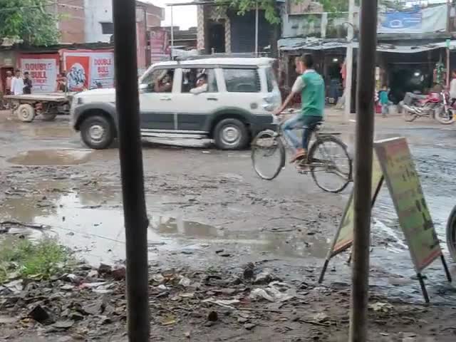 kinjer more par jal jamav se logo ko ho rahi h paresani #jaljamav #kinjer