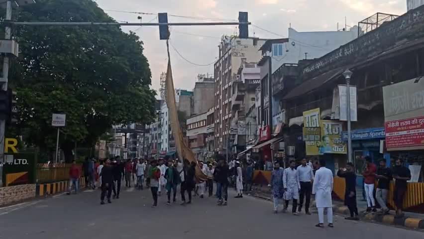 #kanpur पुरसुकून माहौल में निकला एशिया का सबसे बड़ा जुलूस कहा जाने वाला #कानपुर का #juloosemohammadi