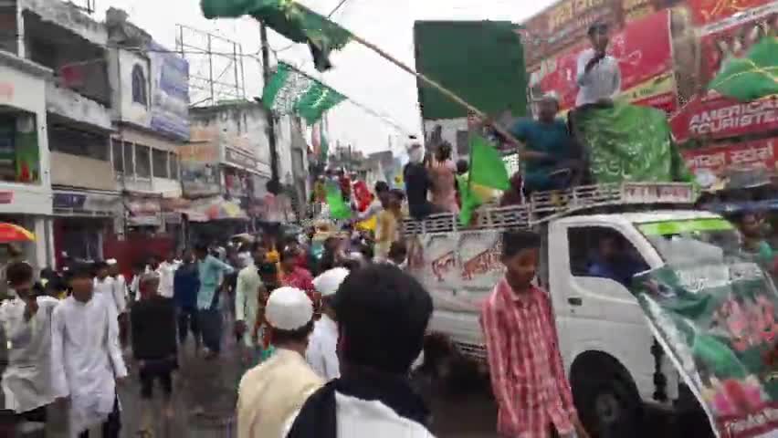 ईद ए मिलाद उन नवी की मुबारकबाद
दरभंगा टावर,दरभंगा बिहार
#संतोष कुमार राज़