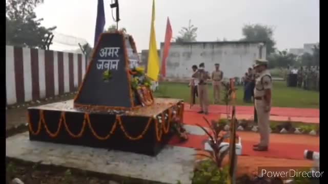 #नानपारा: में पुलिस स्मृति के उपलक्ष में शहीदों को किया गया नमन...