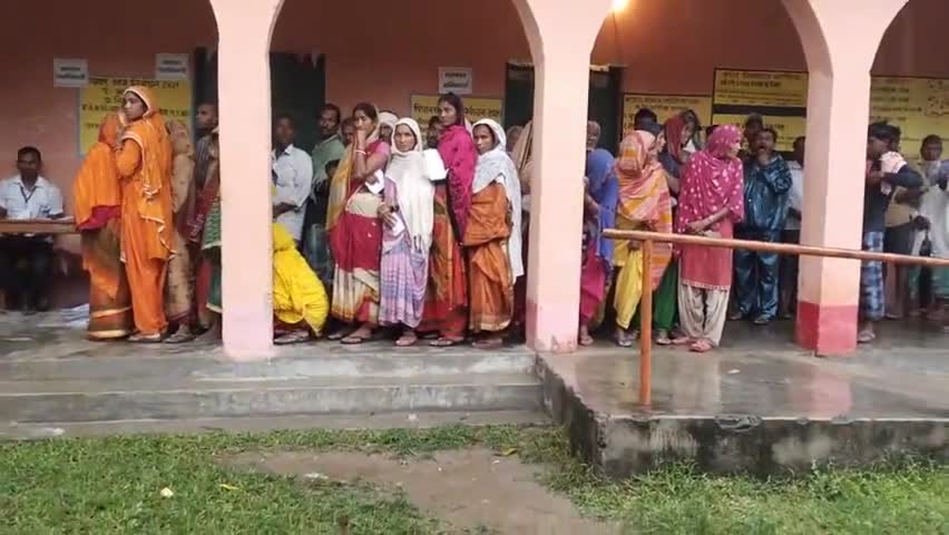 फलका: भरसिया पंचायत में बारिश के बीच हुई जम कर वोटिंग
#Message of time
