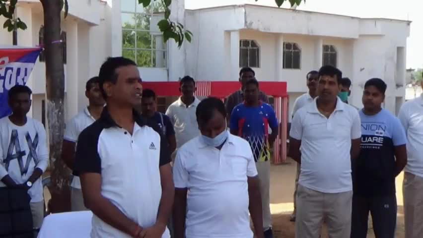 गढ़वा: जिला मुख्यालय में पुलिस स्मरण दिवस के दूसरे दिन मैराथन दौड़ का किया गया आयोजन #मैराथन #दौड़