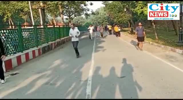 फरीदाबाद: पुलिस झंडा दिवस के मौके पर फरीदाबाद पुलिस ने किया रन फॉर पुलिस मैराथन का आयोजन
#Faridabadnews #FaridabadPolice
