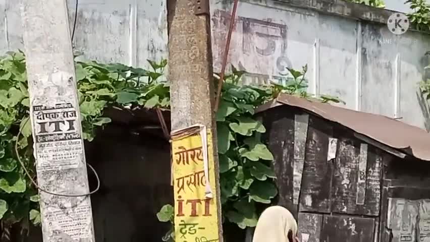 दरौंधा: बाजार में प्रत्याशियों द्वारा लगाए गए बैनर पोस्टर को प्रशासन ने हटवाया #आचार_संहिता