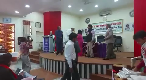 तामीर सोसाइटी के 30 वे अवार्ड समारोह में समाजसेवा में उत्कृष्ट कार्य करने पर ख़्वाजा ग़रीब नवाज़ अवार्ड से सम्मानित किया 
 #समाजसेवा