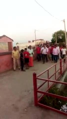 ग्राम पंचायत मोकरम के मुखिया #चट्टान सिंह का जनस्मार्ग स्मर्पक रैली| चुनाव चिन्ह मोति का माला|