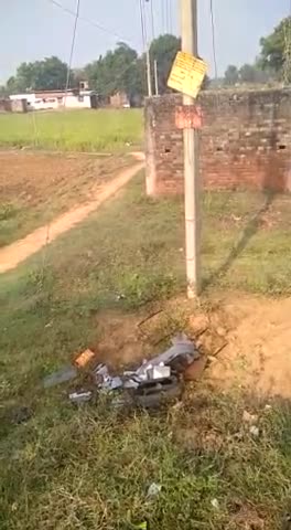 #गिद्धौर #प्रखण्ड के #कोल्लूहा #पंचायत #कुमारडीह #गांव में लगे पुराने 16केवी के #टांसफार्मर के सामन की #चोरी