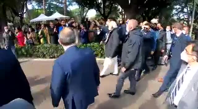 PM Modi ji gets rousing welcome with 'Modi Modi' and 'Bharat Mata Ki Jai' slogans in Rome, Italy. 
#G20RomeSummit  #Rome