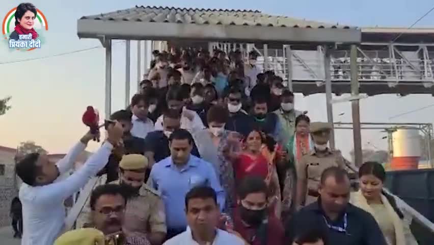 अन्याय के खिलाफ हर लड़ाई में अब 
एक तु ही सहारा.....

#लड़की_हूँ_लड़_सकती_हूँ 
#UPKiUmeedPriyanka