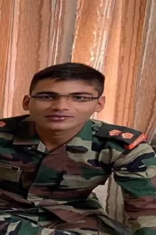 शनिवार की रात जम्मू कश्मीर में आतंकियों की मुठभेड़ में बिहार के लाल लेफ्टिनेंट ऋषि रंजन का हुआ निधन #biharnews #sahid