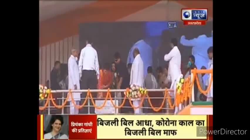 हिन्दू या मुस्लिम के अहसासात को मत छेड़िये,
अपनी कुरसी के लिए जज्बात को मत छेड़िये।
#AAPkaAnuruddh #AamAadmiParty