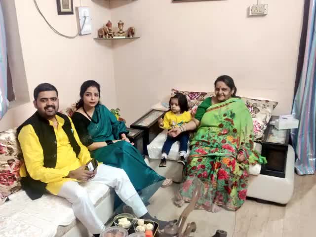एक बार फिर आपको और आपके परिवार को हम सबकी तरफ़ से दिवाली की शुभकामनाएँ।

Happy Diwali 🪔
#vtripathiinc