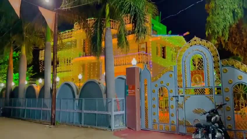 छुप जाओ कही ऐ अंधेरो..
मेरे देश में रौशनी का त्यौहार आया है..

"मेरा प्यारा घर हो गया सजधज के तैयार"

#Deepavali #Deepawali #lights