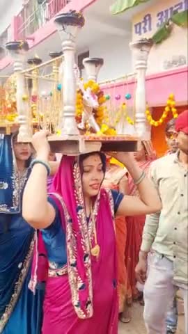 जय हो ईशर गउरी गउरा की..
जोहर जोहर मोर ठाकुर देवता...

#GauriGaura #deepawali #lakshmi 
#bholenath #Gaurimata #diwali 
#culture #festival #chhattisgarh