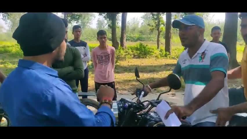 मगरमच्छ व बाढ़ ग्रसित खटीमा का संतना गाँव पिछले 50 साल से सड़क के लिए मोहताज़ | Kamal Chandra Joshi
#khatima #santana