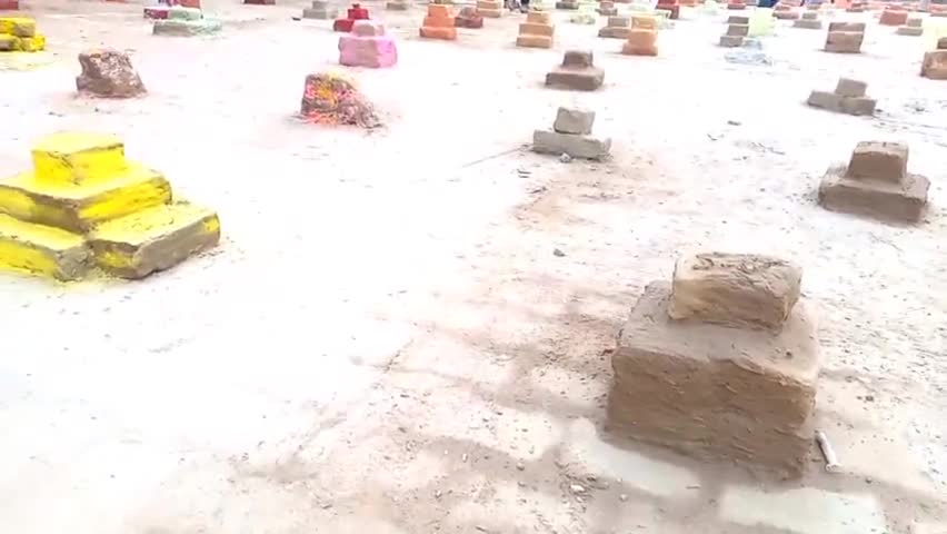 देेेवरिया: शहर में सीसी रोड पर बने पोखरे के पास छठ घाट हुआ तैयार, नगर पालिका प्रशासन ने की तैयारी