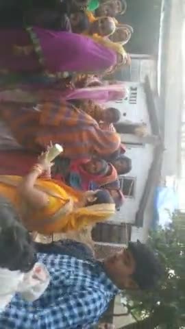 बेगूसराय: छठ बरतियो के बीच कद्दू का बीतरन
पूजा कुमारी के द्वारा  बेगूसराय रतनपुर  में#mukeshjainbonl  #begusaraitoday