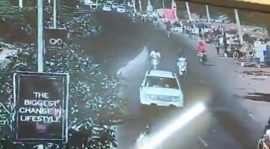 जोधपुर में एक अमीरजादे की स्पीड वाली ऑडी कार की सनक ने लोगों को बेरह़मी से कुचला।#जालौर#हादसा#अपराध#सांचौर#आहोर#सायला