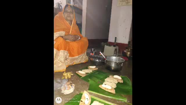 सोनपुर: नयागांव मैं मां,बेटी,बहू के साथ बेटे ने भी इस पर्व को बड़े हर्ष और उल्लास के साथ मनाते हैं #chhathpuja #nayagaon #saran