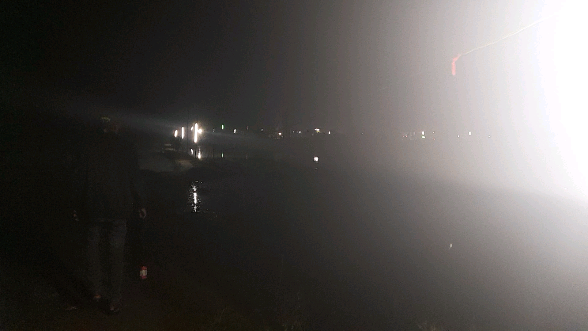 ग्राम अख्तियारपुर बलभद्र वार्ड 3 और 4 के युवा लोग मिल के अख्तियारपुर पोखर छठ घाट को लाइटों से जगमगाया #chhathghaat