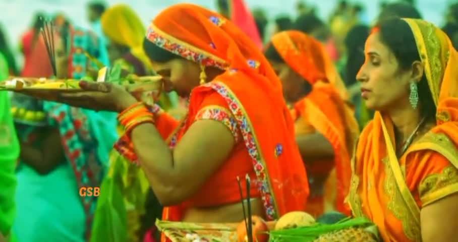 उगते सूरज☀️को अर्ग देने के साथ पूरे देश में छठ पूजा खत्म हुआ #जय_छठी_मैया