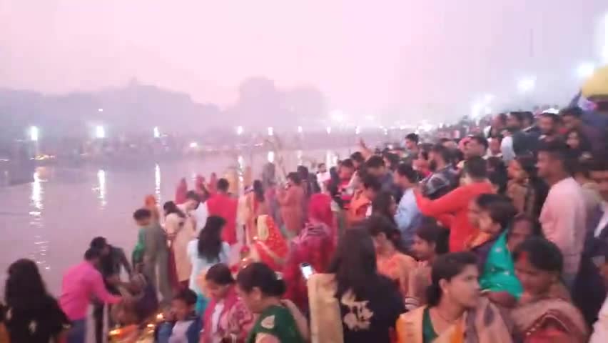 धनबाद/केंदुआडीह: chatt ghat in Bokaro Garga river.......
Bhoot bhir tha but maja aya......
#Avraj Gamerz#bgmi