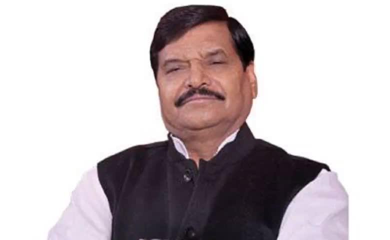 #शिवपाल सिंह यादव बनना चाह रहे और उनकी बराबरी करना चाहते हैं
शिवपाल सिंह यादव एक विचारधारा है वह हमेशा गरीब और कमजोर हो कि आवाज बने हैं उनकी ताकत बनकर उनके संघर्षों को मजबूत किया है
गरीब और कमजोर हो के लिए हमेशा उनके दरवाजे खुले रहते