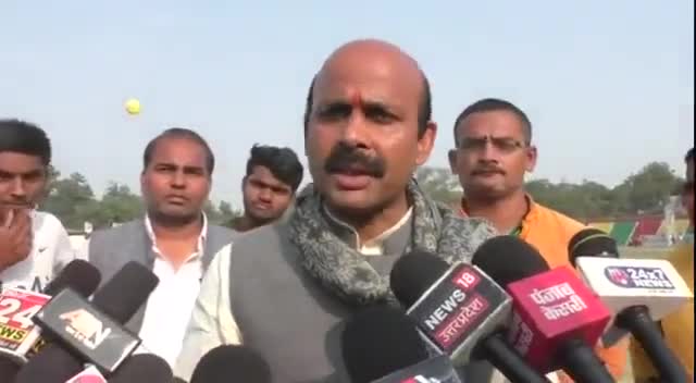 खेल महाकुंभ का अमित शाह करेंगे शुभारंभ। #amitshahbreakingnewslatestnews
रिपोर्ट: कौशाम्बी न्यूज चैनल✍️
#खेल #उद्घाटन