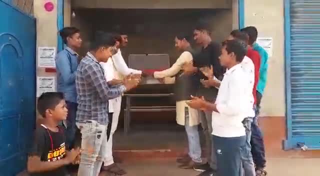 चकाई में तक्षशिला शिक्षण संस्थान का उद्घाटन करते हुए भाजपा नेता #Manoj Poddar
