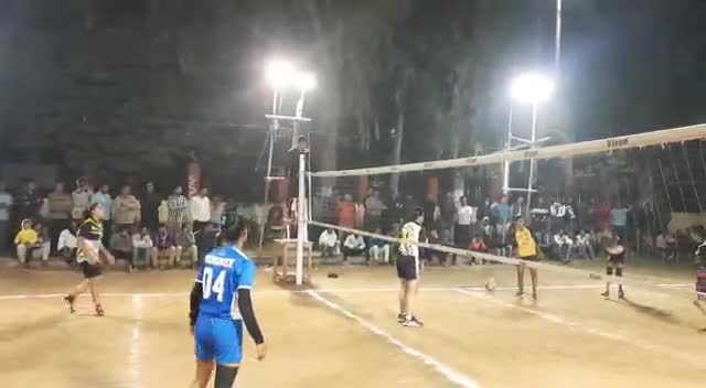 जहानाबाद: स्व. नवल किशोर सिंह स्मृति वॉलीबॉल टूर्नामेंट के फाइनल में छपरा ने मंझौली को 3-2 से किया पराजित #Jehanabad #Volleyball