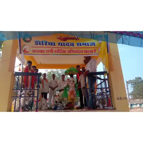 बेरला: #कार्तिक_पूर्णिमा के अवसर मे नंदेश्वर गोवर्धन गिरधारी का द्बितीय वर्षगांठ पर वार्षिक सम्मेलन ग्राम बोरिया मे संपन्न हुआ