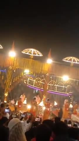 अनुपम्, मनोरम् व अविस्मरणीय दृश्य...
#काशी
#देव_दिवाली