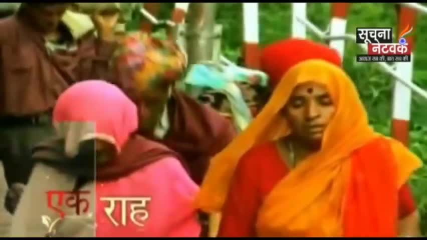 गंगा स्नान करने गंगा में पहुंचे लाखों श्रद्धालु 
#soochna_network #ganga_snan