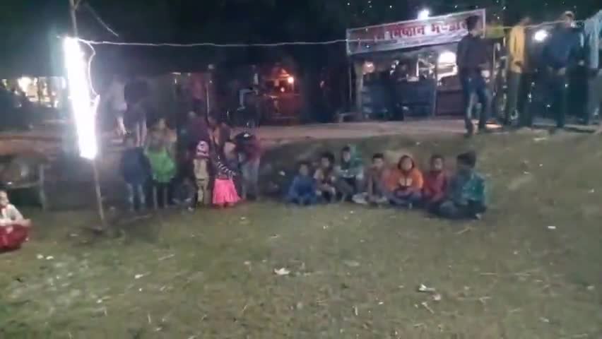 अंधराठाढ़ी: #कार्तिक पूर्णिमा मेला विसर्जन के बाद हुआ महात्मा एवं कुमैर भोजन :- त्रिवेणी घाट (ठठरी)