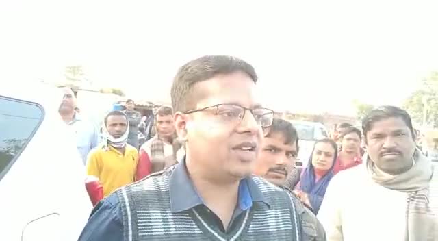 गिरिडीह #उपायुक्त ने "आपके अधिकार आपकी सरकार आपके द्वार" कार्यक्रम का लिया जायजा, स्वयं सुनी जनता की समस्याएं।