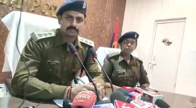 #बांदा
अमन त्रिपाठी हत्याकांड के संदिग्ध 8 आरोपियों को एसआईटी टीम ने किया गिरफ्तार