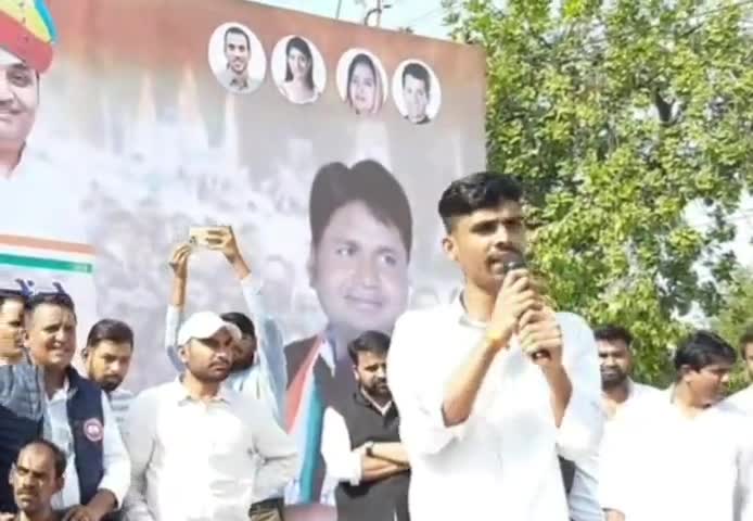 ये दबदबा, ये हुकूमत, ये नशा, ये दौलतें,
सब किरायेदार हैं, घर बदलते रहते हैं !!
#motivationalstory