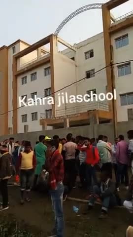 सिमरी बख्तियारपुर: कहारा जिला स्कूल मुखिया वार्ड सदास्य जिला परिषद पंच सरपंच के परिणाम के लिए उमरी भीर
#saharsa #Bihar #kahra #jilaschool