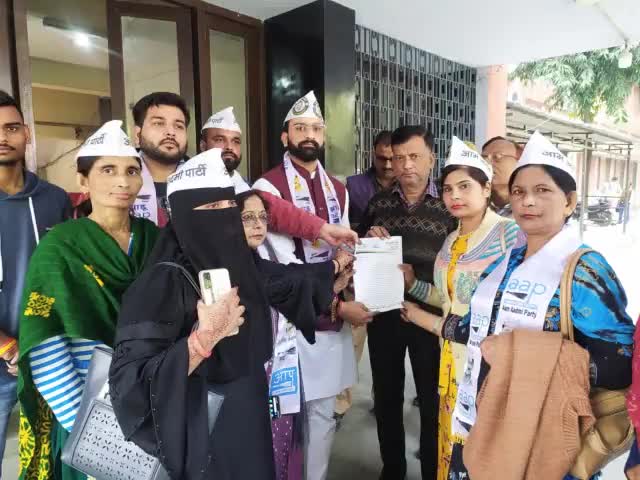 प्रयागराज में हुई #नृशंस_हत्या के विरोध में #आम_आदमी_पार्टी_उन्नाव कार्यकर्ताओं ने किया धरना प्रदर्शन व दिया ज्ञापन