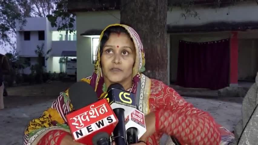 #बरगढ़ - प्राइवेट बस की गुंडई आई सामने , लाखो का सामान हुआ गायब