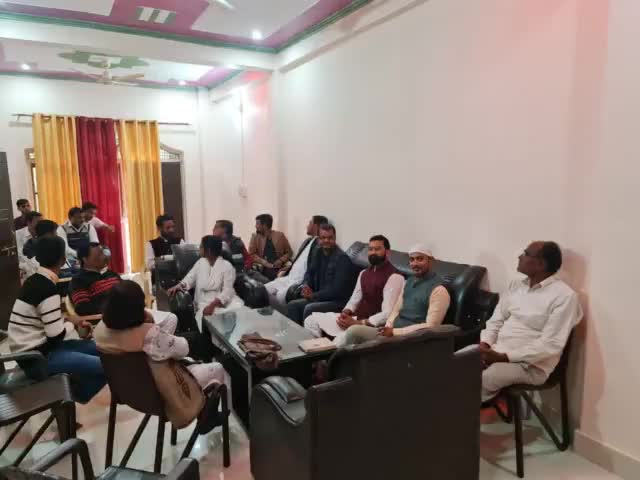 #आम_आदमी_पार्टी_जिला_उन्नाव पदाधिकारियों ने की #सतेंद्र_यादव_पूर्व_सपा_प्रदेश_सचिव से अपचारिक भेंट।