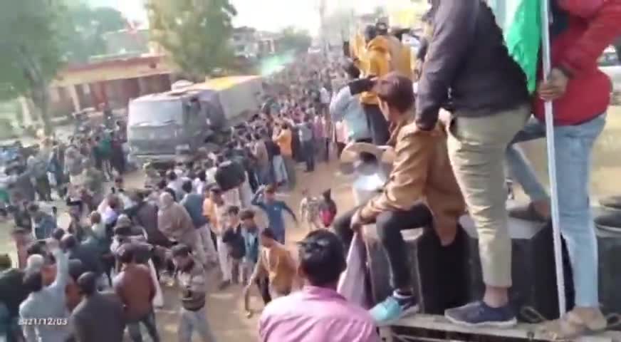 शहीद नू नमन 😓 #army #indianarmy #jaihind #Shahrukhkhan #Embarrassed #Aryankhan

Bollywood city as 
🇮🇳 #भारतीय सेना 💘