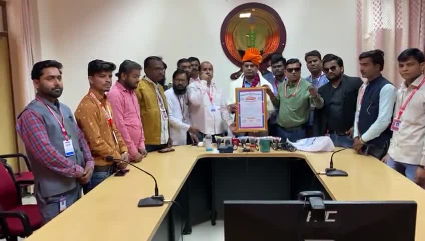 सैफई: #सैफई #आयुर्वेदिक विश्वविद्यालय के कुलपति का किया गया सम्मान