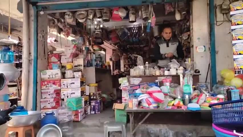 सिरसा: सिरसा में हो रही चोरियों से दुकानदार, बीच शहर। के।बनी।दुकान में चोरों ने किया हाथ साफ..
#sirsabreaking #publicvoice24