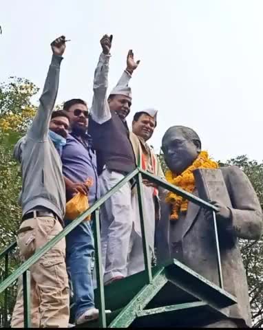 आज बाबा साहब की जन्म भूमि महू में कांग्रेस सेवादल द्वारा  #भारतीय_संविधान के शिल्पकार एवं महान समाज सुधारक भारत रत्न बाबा साहेब डॉ. #भीमराव_अंबेडकर जी के महापरिनिर्वाण दिवस के कार्यक्रम में सम्मिलित होकर बाबा साहब को श्रद्धांजलि अर्पित की l