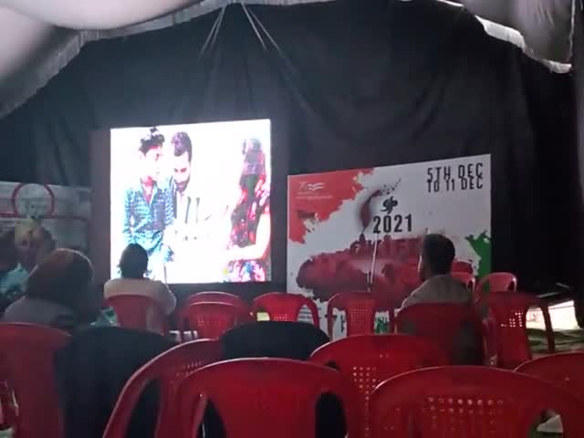 #kiff सुपरस्टार संजू शबनम की  बुंदेली फ़िल्म भूख द रियल लाइफ का प्रदर्शन हुआ, टपरा टाकीज में,पूरी टीम का हुआ सम्मान ,#mp