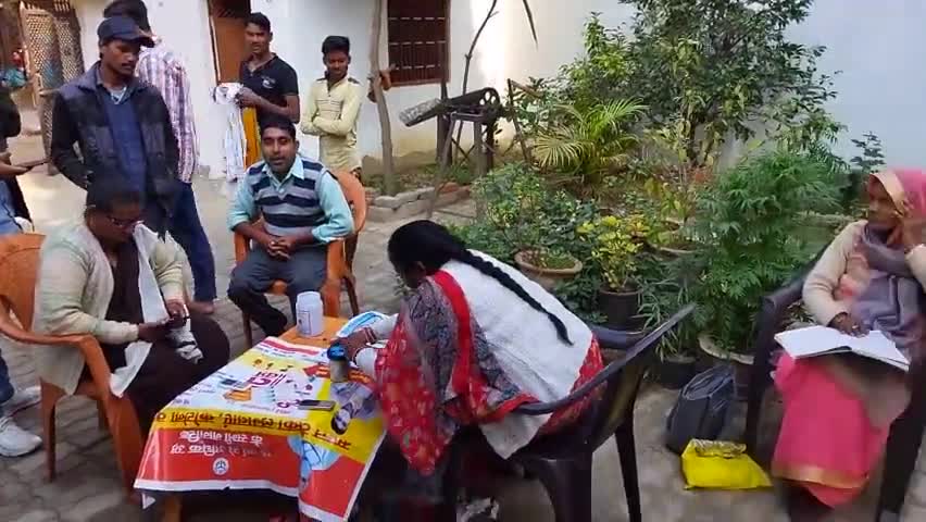 सहार: ग्राम पंचायत #अघारा मे आज फिर हुआ COVID-19 टीकाकरण, ज्यादा से ज्यादा #लोगों ने ली #वैक्सीन की दूसरी #डोज