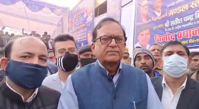 हापुड़ मैं मीडिया बंधुओं से खास बातचीत।
#विशाल_जनसभा 
#भाईचारा_बढ़ाना_है_बसपा_को_लाना_है 
#सर्वजन_हिताय_सर्वजन_सुखाय 
#जयभीम #जयभारत 
#Hapur
