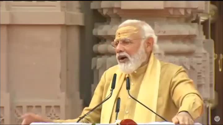 आज का भारत सिर्फ मंदिर ही 
नही बना रहा बल्कि....

#kashivishwanath #Kashi #PMModi